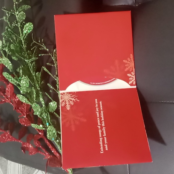 THE THREE TENORS CHRISTMAS AND A PIANO CHRISTMAS CDs - Picture 6 of 8